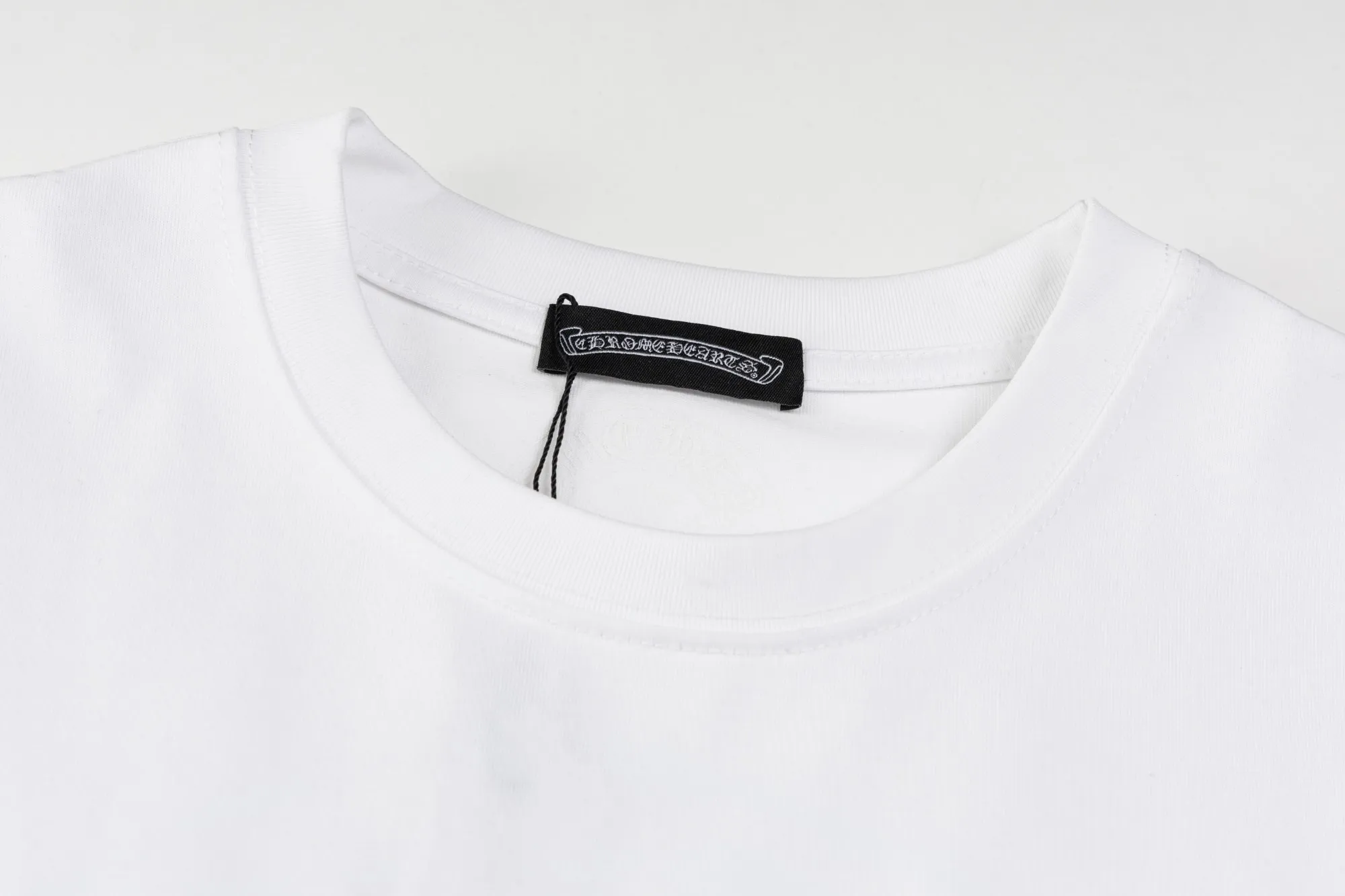 May 1st Welfare Style 🅿️116 - Crow Heart Short-sleeved T-shirt, same style for men and women - Made of original 280g 100% cotton fabric, soft and comfortable, threads are dyed in the same vat with zero color difference, exclusive quality difference currency, welcome to compare - Color: Black - Size: XS S M L